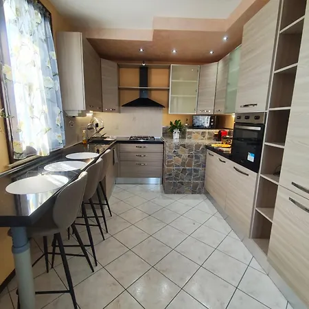 Casa Di Elena Apartment
